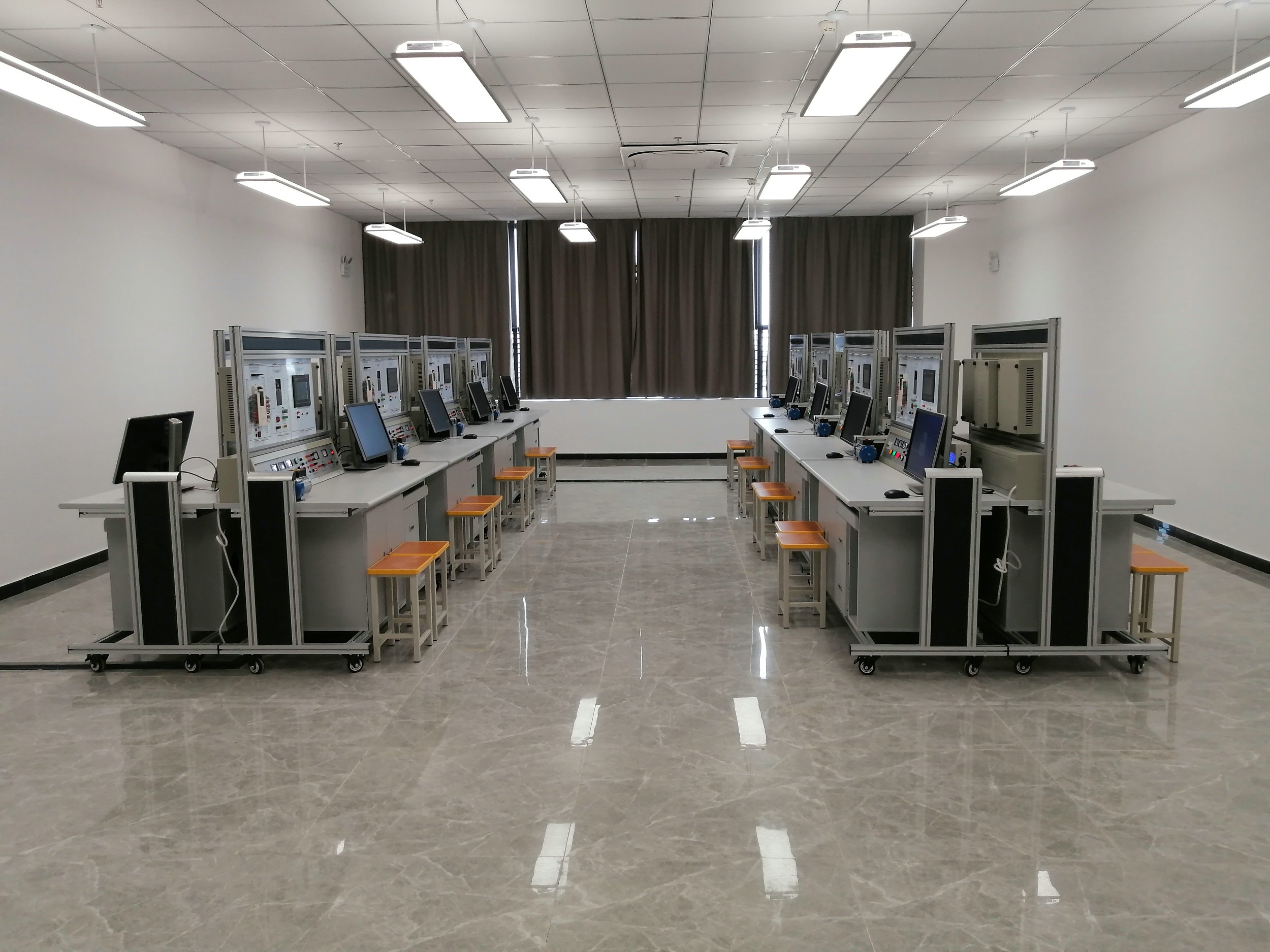 �W�j��PLC�ɾ��̿���������b��