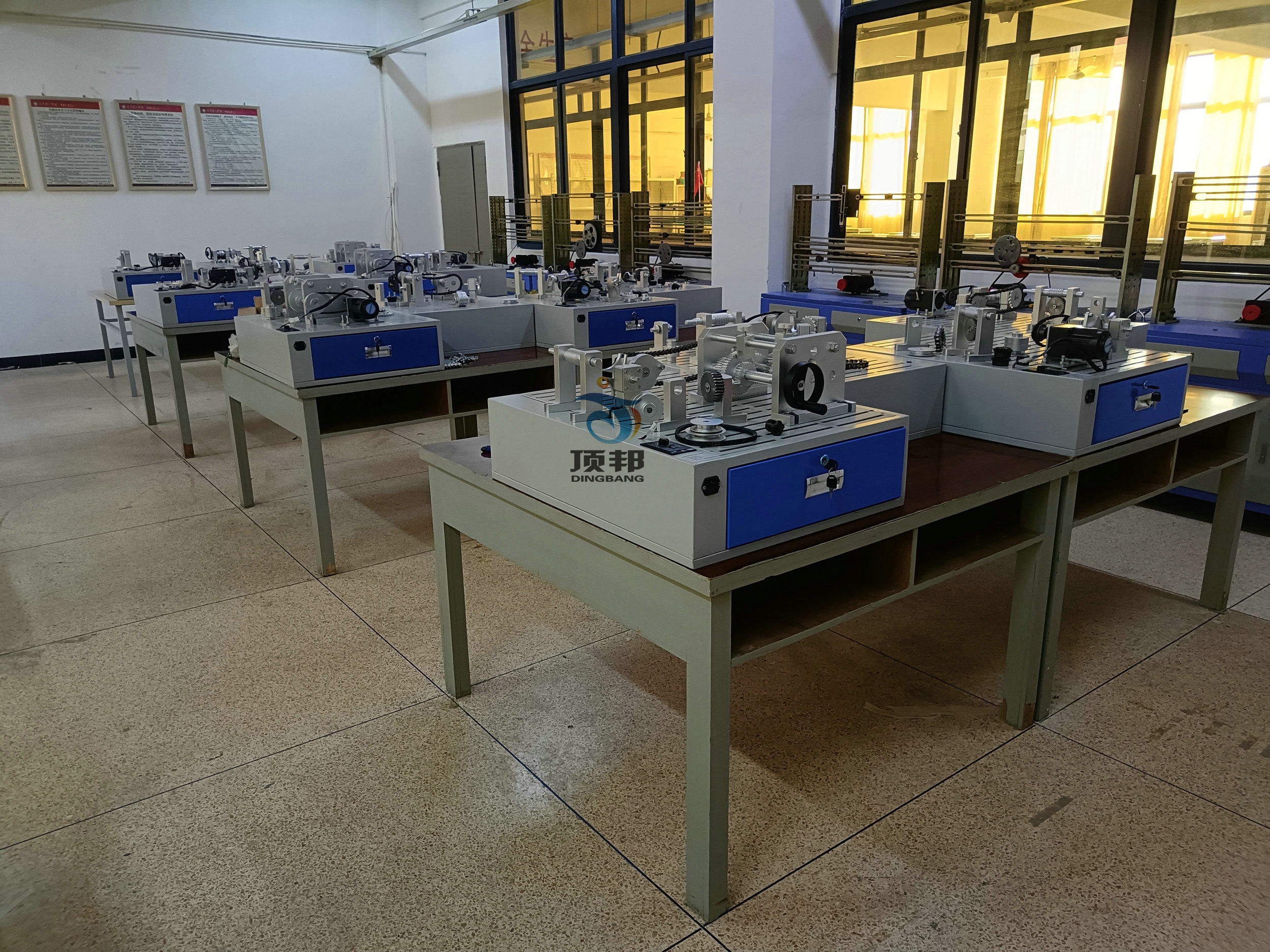 ��yʽ�Cеϵ�y���ӄ��½M���OӋ����_